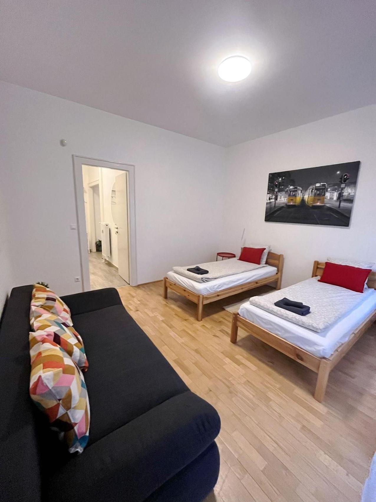 Boutique Family Apartment In The Heart Of City บูดาเปสต์ ภายนอก รูปภาพ