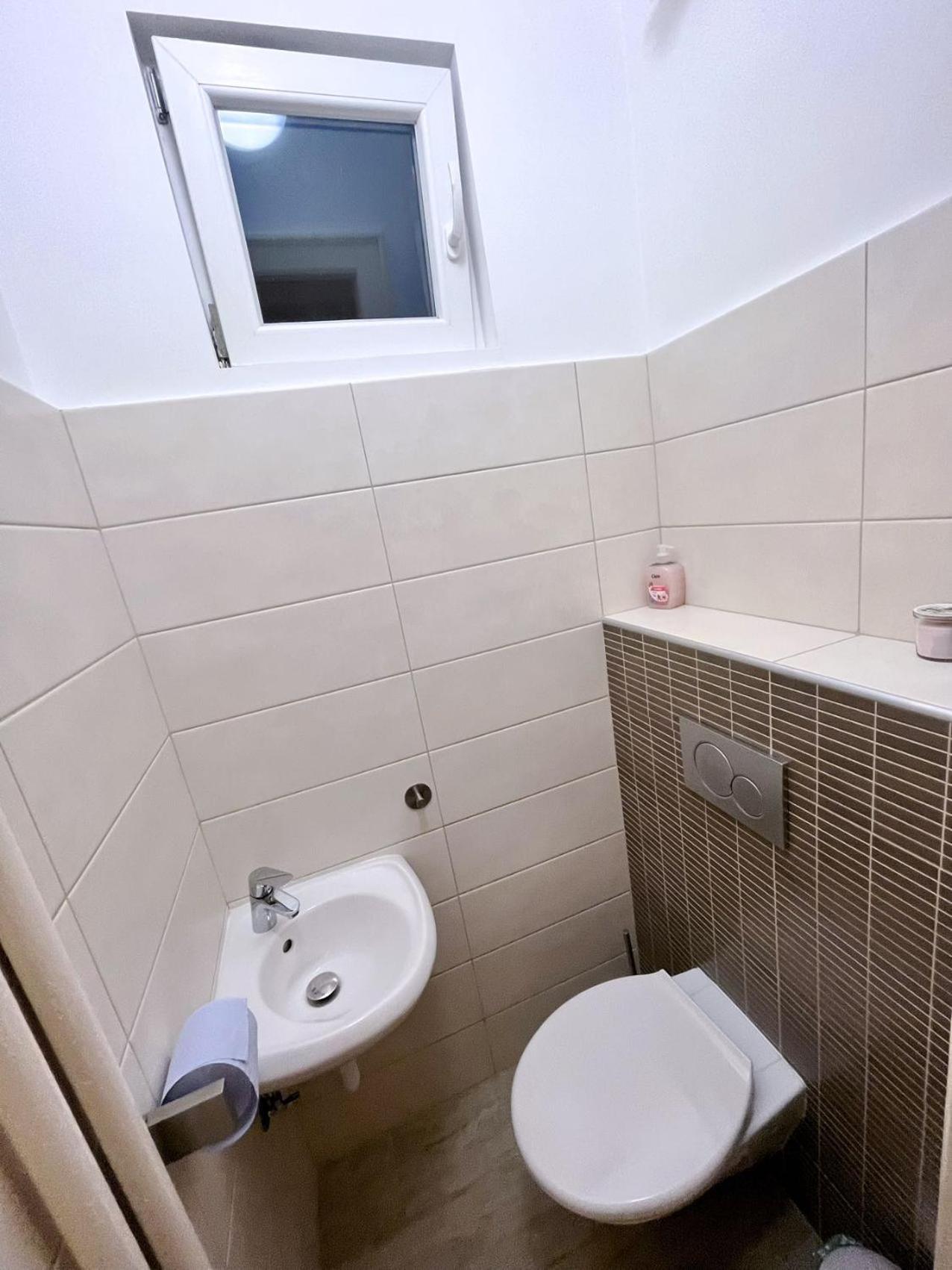 Boutique Family Apartment In The Heart Of City บูดาเปสต์ ภายนอก รูปภาพ