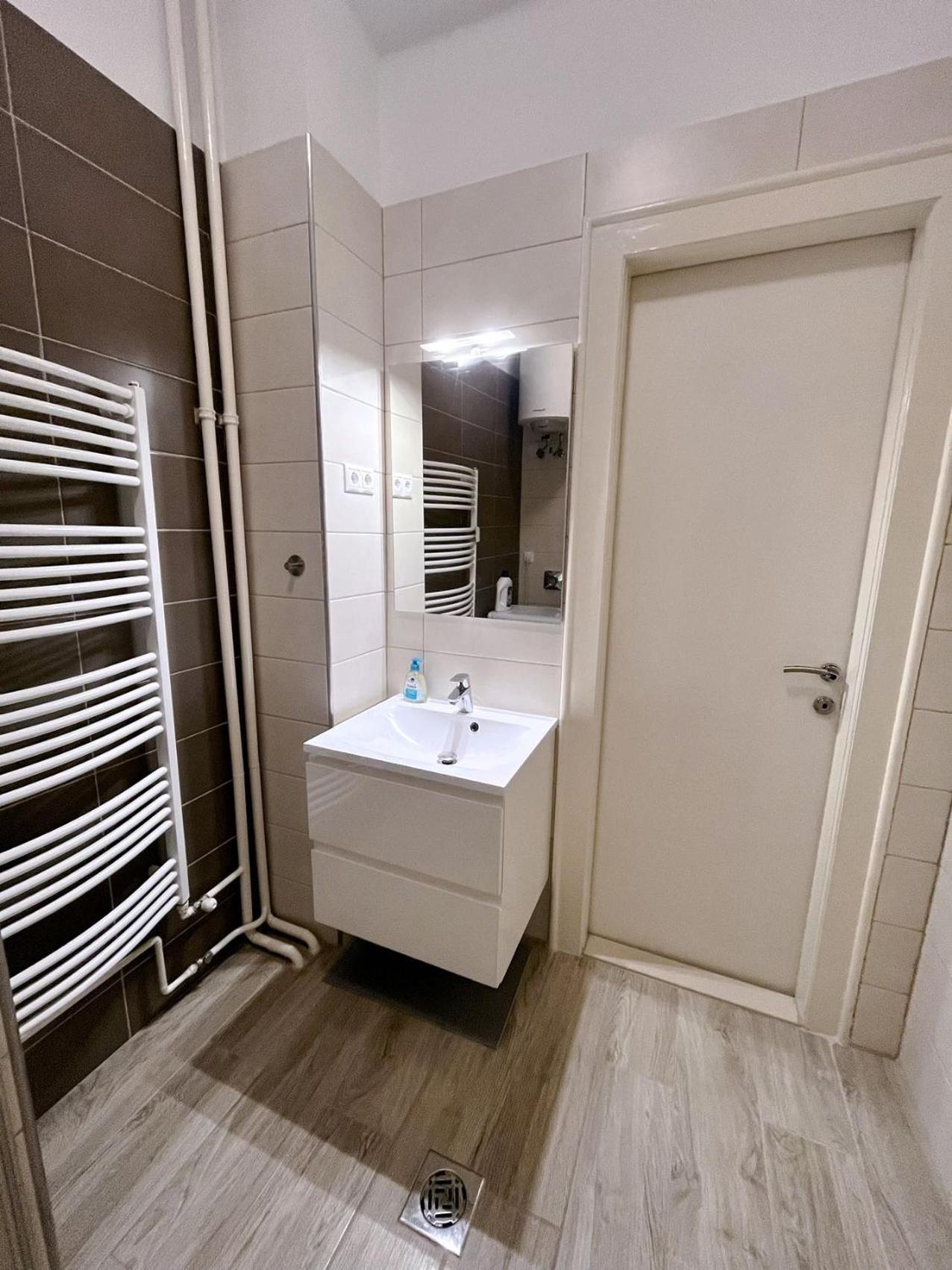 Boutique Family Apartment In The Heart Of City บูดาเปสต์ ภายนอก รูปภาพ