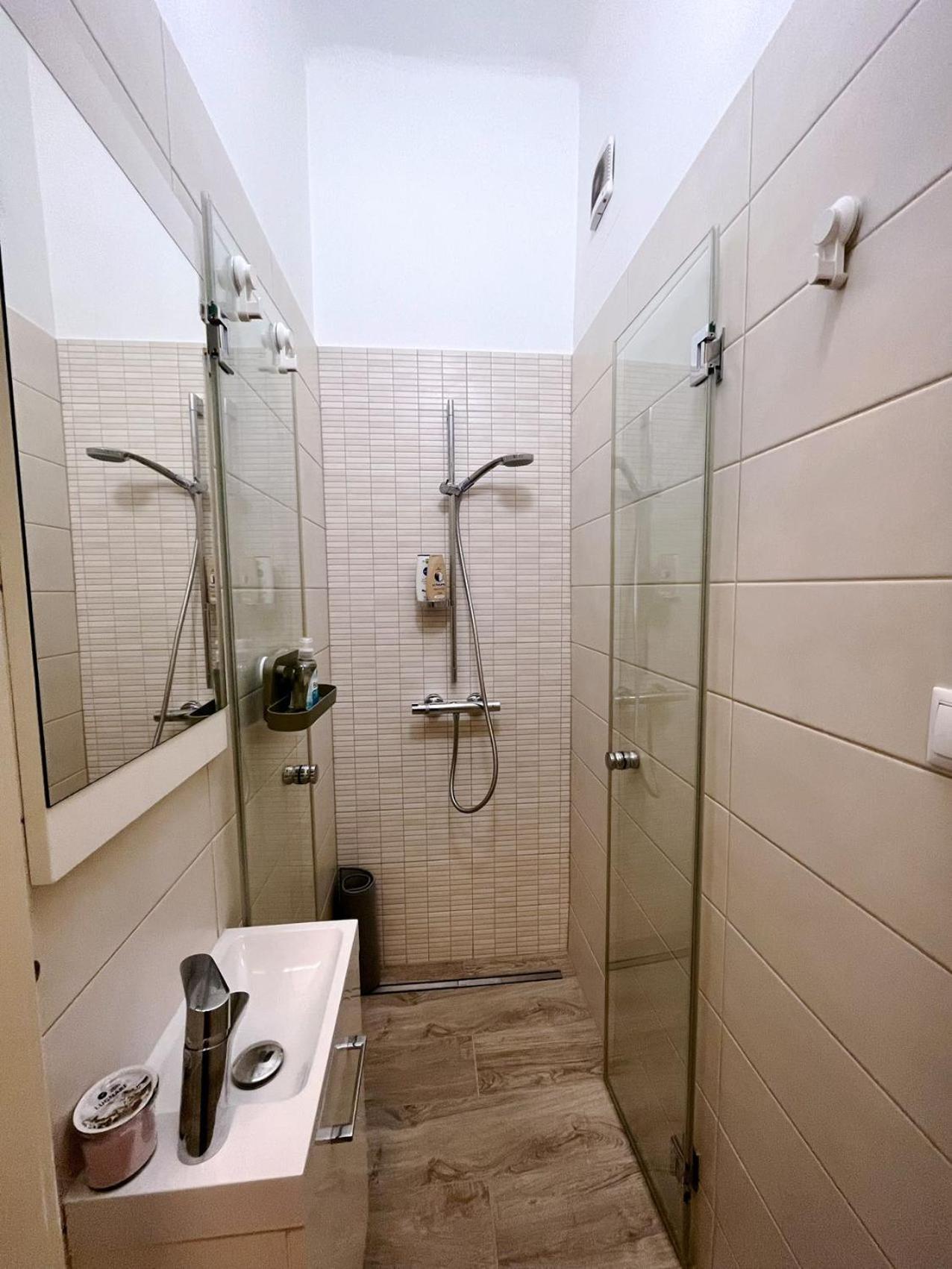 Boutique Family Apartment In The Heart Of City บูดาเปสต์ ภายนอก รูปภาพ
